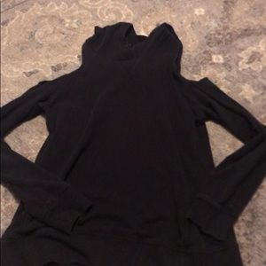 carrie underwood brand black sweatshirt